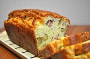 cake-au-thon-tomate-et-olive