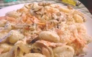 gnocchis-au-saumon-et-aux-champignons