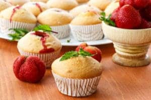 mini-cakes-aux-fraises
