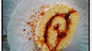 Gâteau roulé à la confiture d'abricot