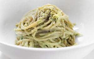 Spaghettis à l’avocat et au citron