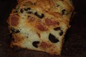 Cake salé aux olives noires