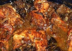 Civet de Lapin aux Pruneaux et vin rouge Civet de Lapin aux Pruneaux et vin rouge