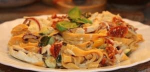 Tagliatelles au poulet et aux légumes